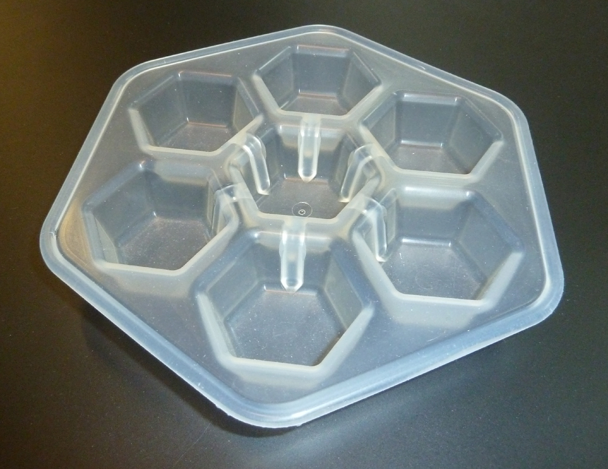 silicon baking mould, manufactured on an automated BOY 35 E VV 
