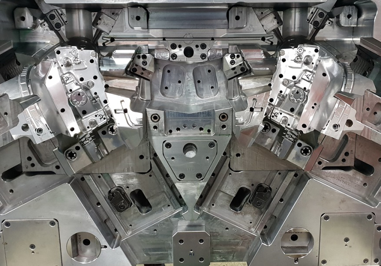 Utilization of CAE program and optimization of injection of thermoplastics, Lubomr Zeman, part 2.