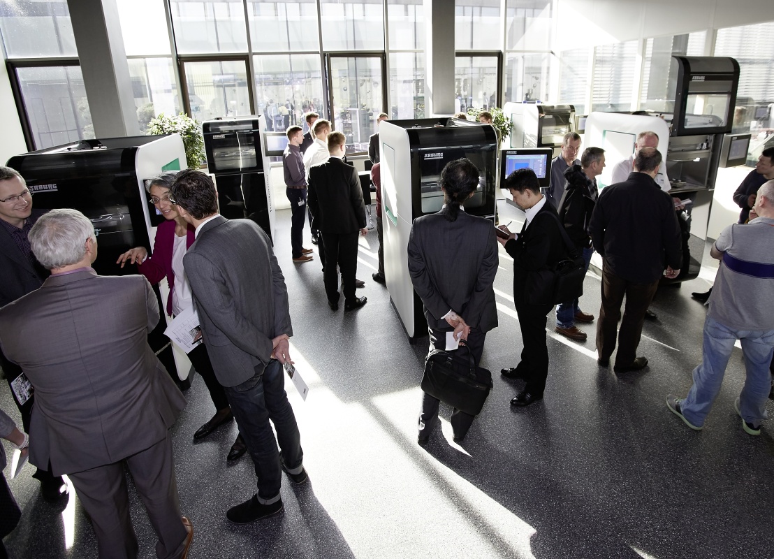In all, there were eight Freeformers for additive manufacturing on show at the Technology Days 2017, five of them in the Arburg Prototyping Center.