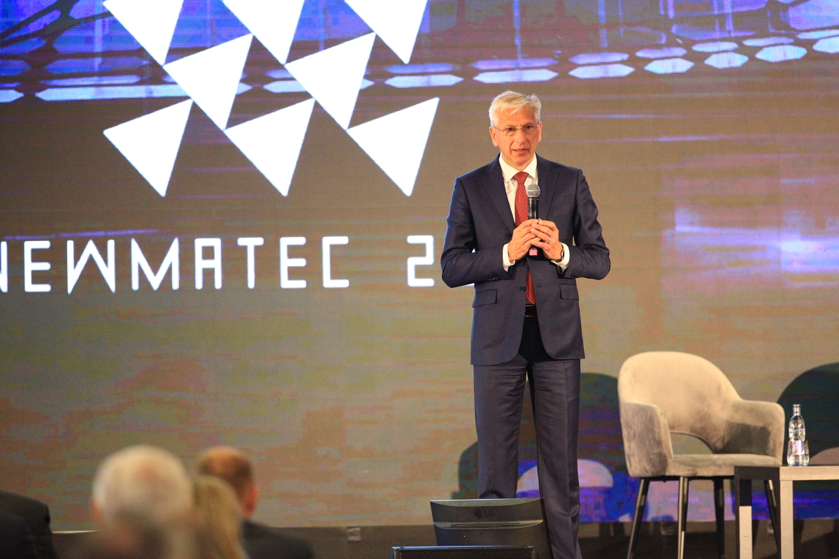 Konferencia NEWMATEC 2022 - prezident Zväzu automobilového priemyslu Alexander Matušek