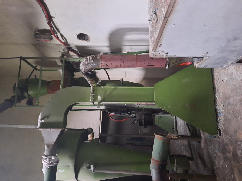Drying device for washed LDPE foil