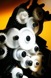 Radiation síťování - a recipe for improving the tribological properties of injection molding parts polymerních
