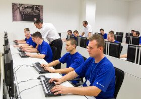 Centre of dual education Volkswagen Slovakia celebrates first graduates