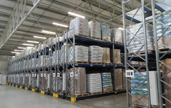 Vacula s.r.o. – reliable partner for technical plastics, regranulates, and POM materials