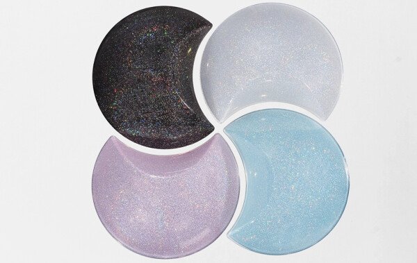 Transform conventional plastic into a unique product with holographic compounds from LIFOCOLOR