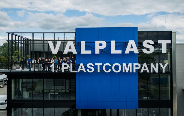 New 1.PLASTCOMPANY Showroom: Technologies You Have to See with Your Own Eyes